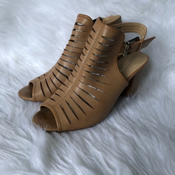 Chinese Laundry Shoes Chunky Heels Women’s size 9M Sandal’s - Picture 4 of 10